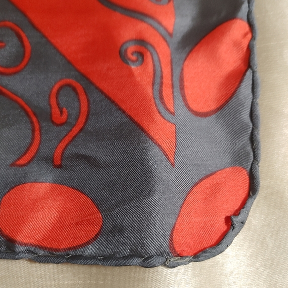 Vintage Symphony Scarf Red and Grey - Picture 5 of 6